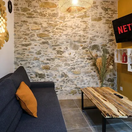 Perrutel - Entre Bastide Et Cite *