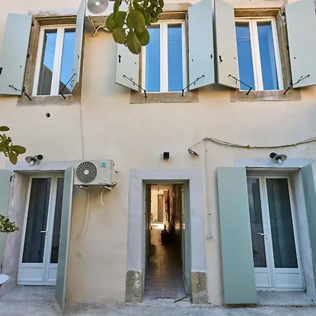 Perrutel - Entre Bastide Et Cite Apartment *