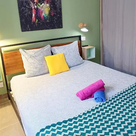 Perrutel - Entre Bastide Et Cite カルカソンヌ