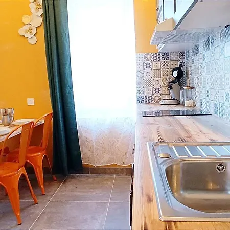 アパート Perrutel - Entre Bastide Et Cite カルカソンヌ