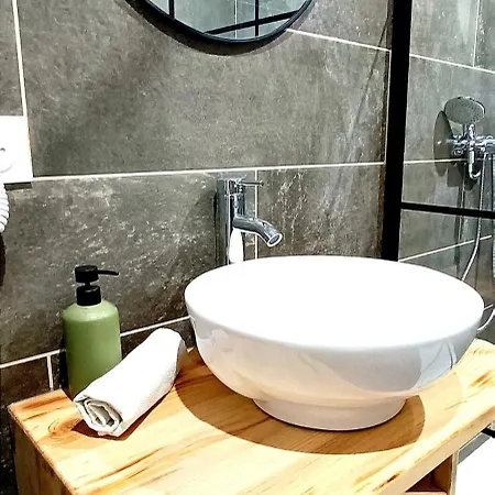 Perrutel - Entre Bastide Et Cite アパート