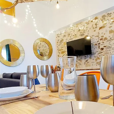 Perrutel - Entre Bastide Et Cite * カルカソンヌ