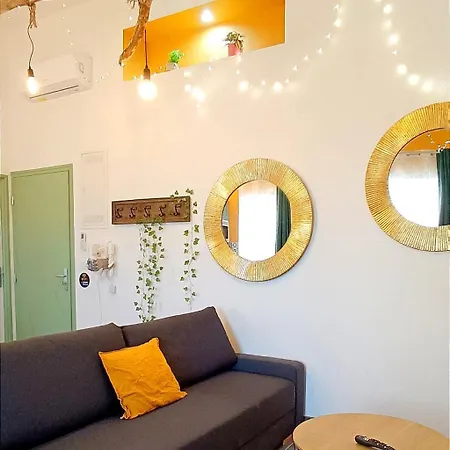 Perrutel - Entre Bastide Et Cite * カルカソンヌ