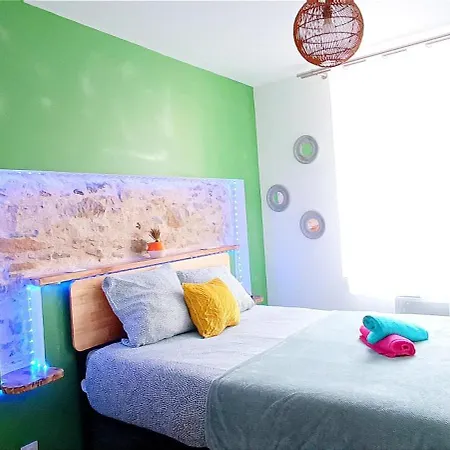 Perrutel - Entre Bastide Et Cite