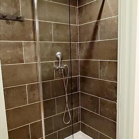 Perrutel - Entre Bastide Et Cite カルカソンヌ