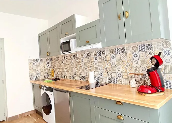 Perrutel - Entre Bastide Et Cite Carcassonne