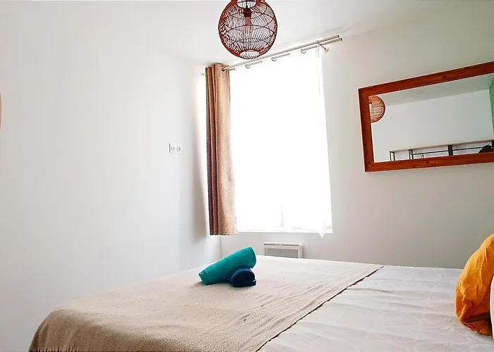 Perrutel - Entre Bastide Et Cite *