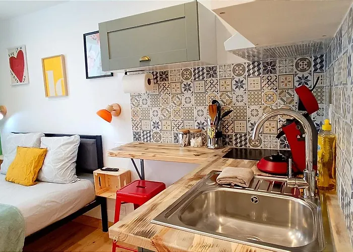 Perrutel - Entre Bastide Et Cite * Carcassonne