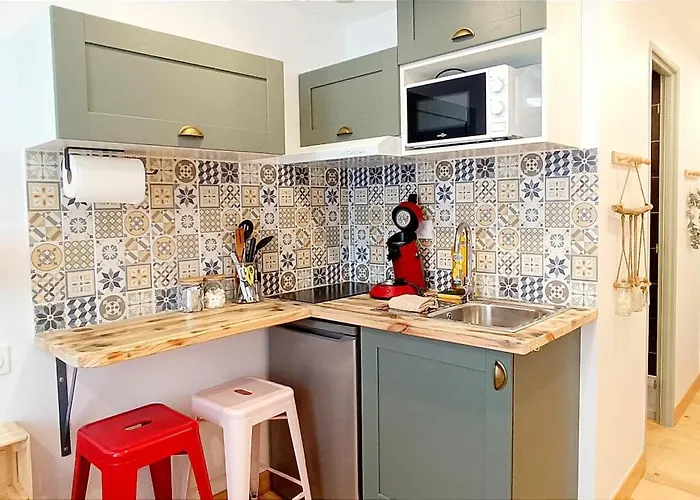 Perrutel - Entre Bastide Et Cite * Carcassonne